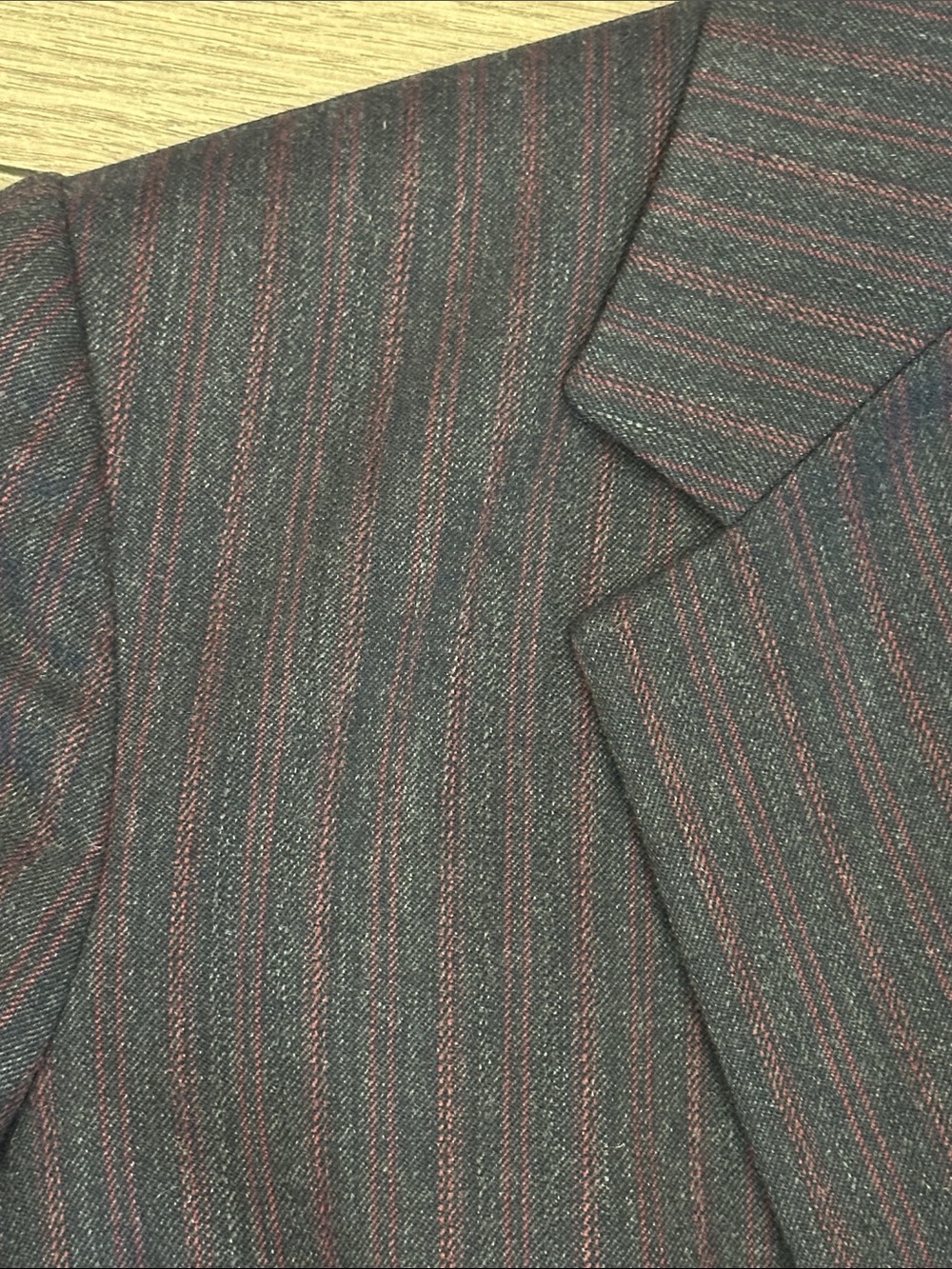 D&G Women's Charcoal and Red Pinstripe Blazer with Leopard Lining - Picture 3 of 5